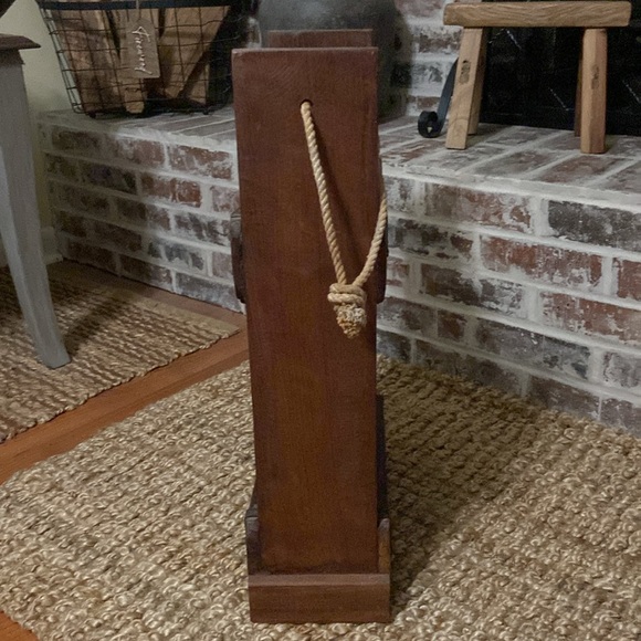 Vintage Brick Mold Stand - Picture 6 of 6